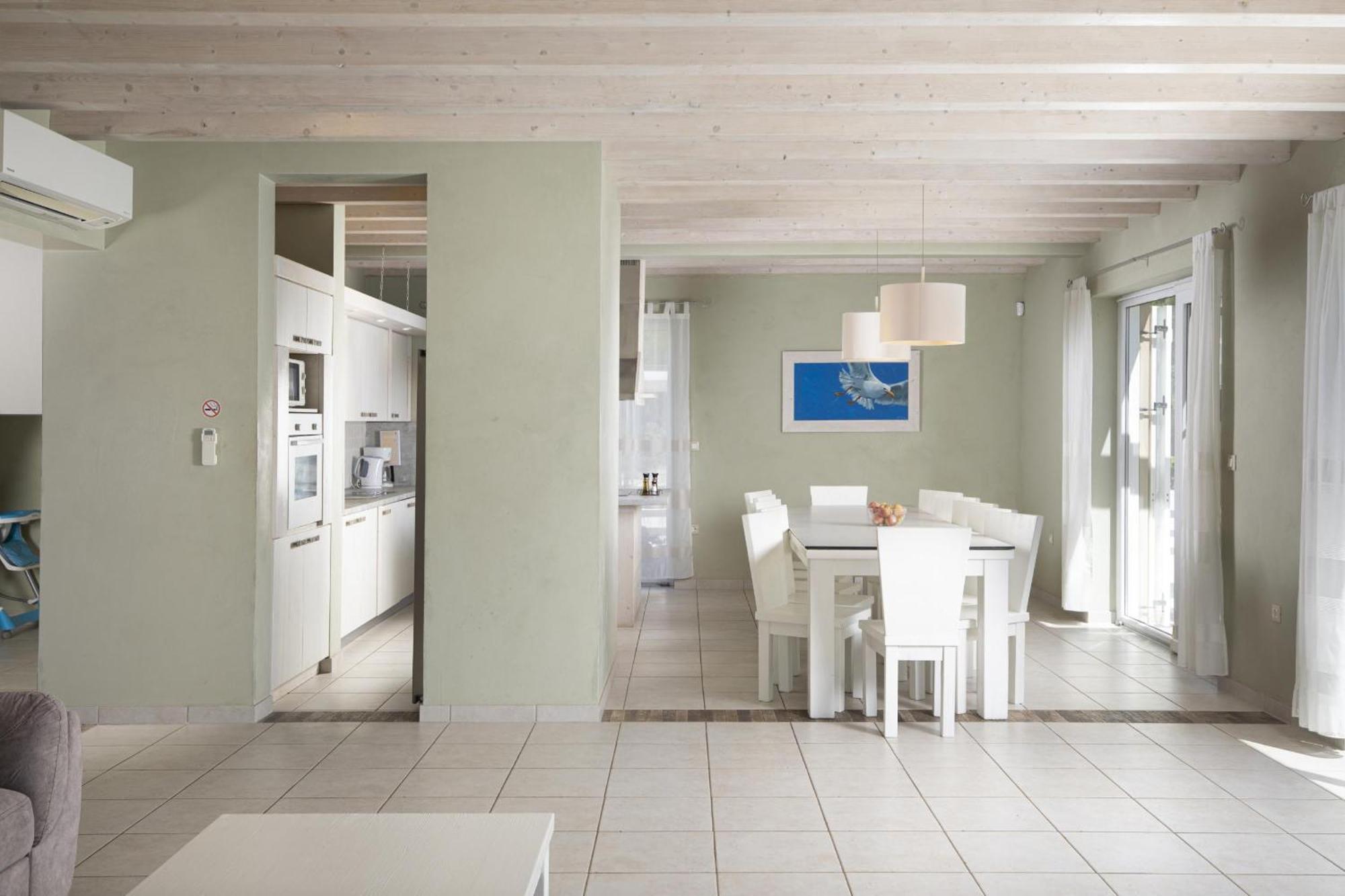 Villa Bella - Beautiful And Modern House With Pool, Souna, Jacuzzi & Playground, Liznjan - Istra Екстериор снимка