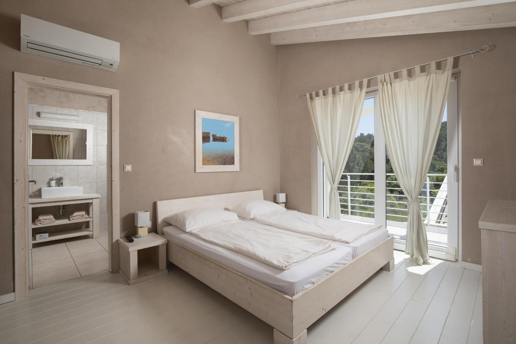 Villa Bella - Beautiful And Modern House With Pool, Souna, Jacuzzi & Playground, Liznjan - Istra Екстериор снимка