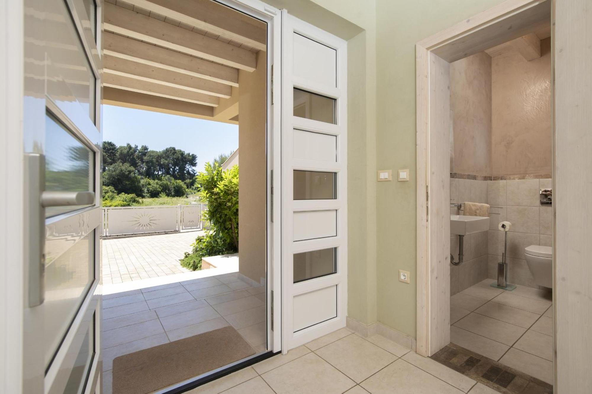 Villa Bella - Beautiful And Modern House With Pool, Souna, Jacuzzi & Playground, Liznjan - Istra Екстериор снимка