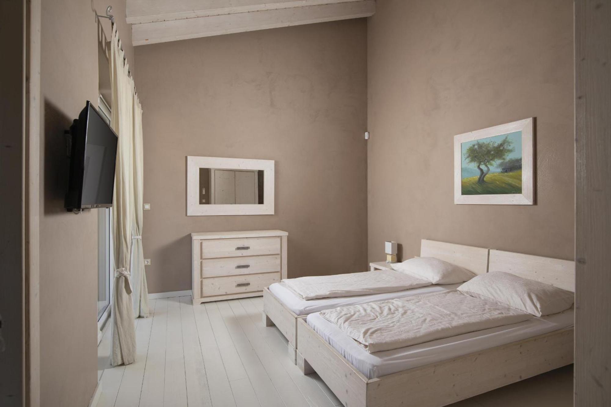 Villa Bella - Beautiful And Modern House With Pool, Souna, Jacuzzi & Playground, Liznjan - Istra Екстериор снимка