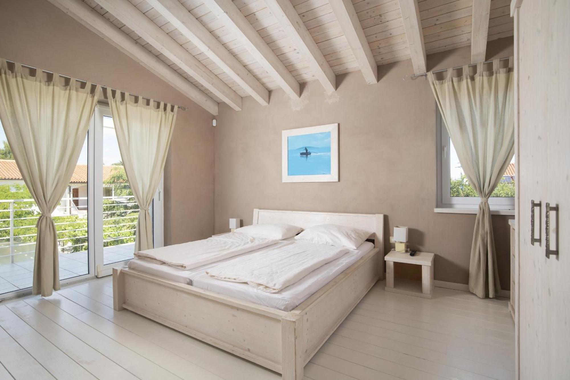 Villa Bella - Beautiful And Modern House With Pool, Souna, Jacuzzi & Playground, Liznjan - Istra Екстериор снимка